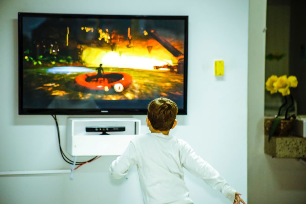 Jak podłączyć internet mobilny do telewizora?